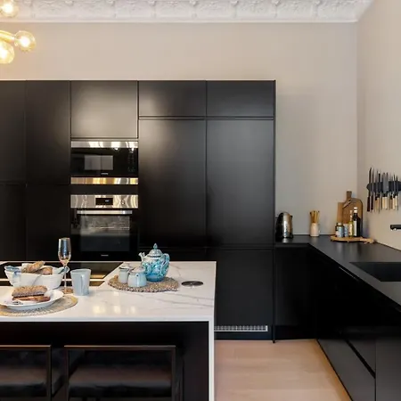 Elegant And Spacious Home, In The Heart Of Oslo *