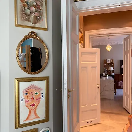 Elegant And Spacious Home, In The Heart Of Oslo